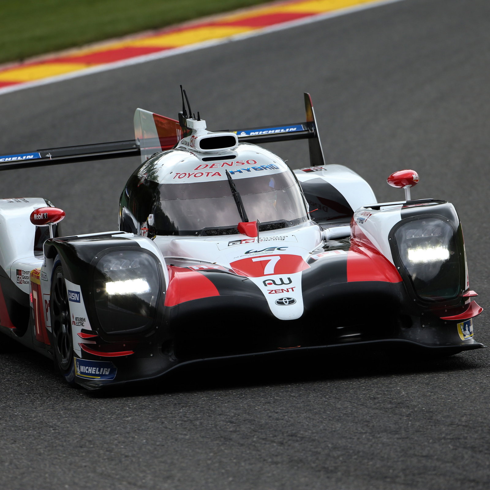 A Beginner's Guide to the 2019 Rolex 24 at Daytona